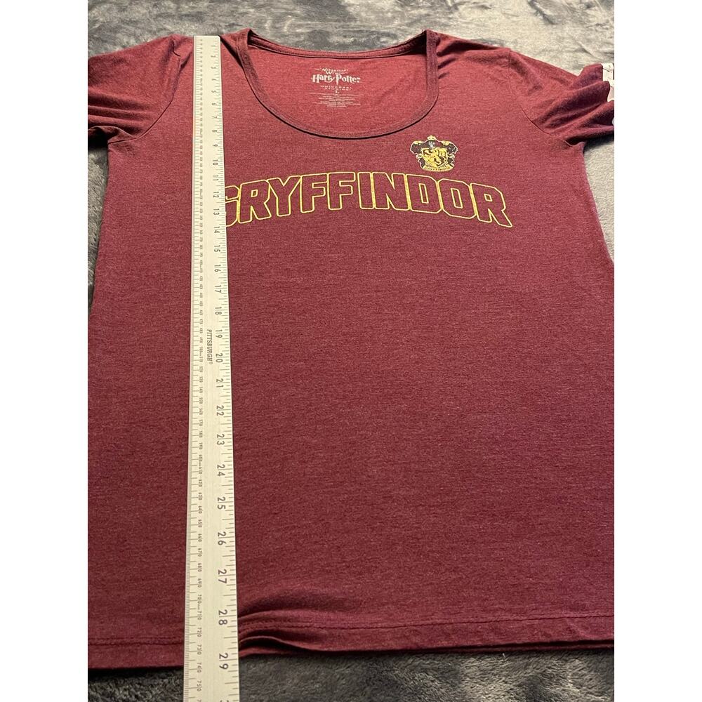 Warner Bros. Harry Potter Gryffindor Quidditch Womens Shirt Size Large Maroon - Picture 4 of 7